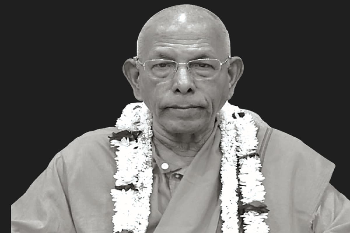 अनंत प्रस्थान पर श्रीमत स्वामी स्मरणानंद जी, पढ़ें प्रधानमंत्री नरेंद्र मोदी का प्रभात खबर पर विशेष आलेख