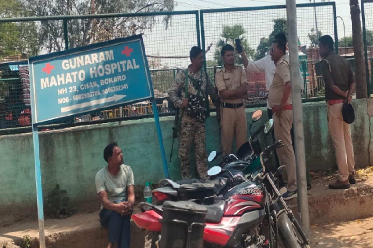 CWC बोकारो ने गुणाराम अस्पताल से रेस्क्यू कर नवजात को बंगाल पुलिस को सौंपा