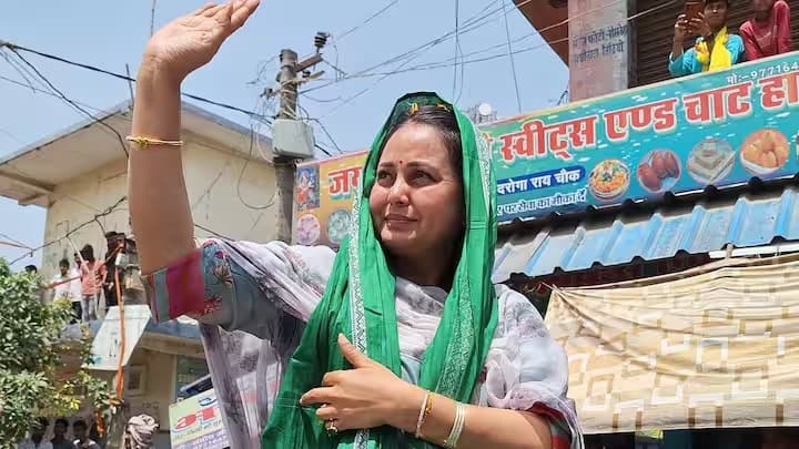 Rohini Acharya के खिलाफ चुनाव आयोग पहुंची बिहार बीजेपी, राबड़ी देवी से जुड़ा है मामला