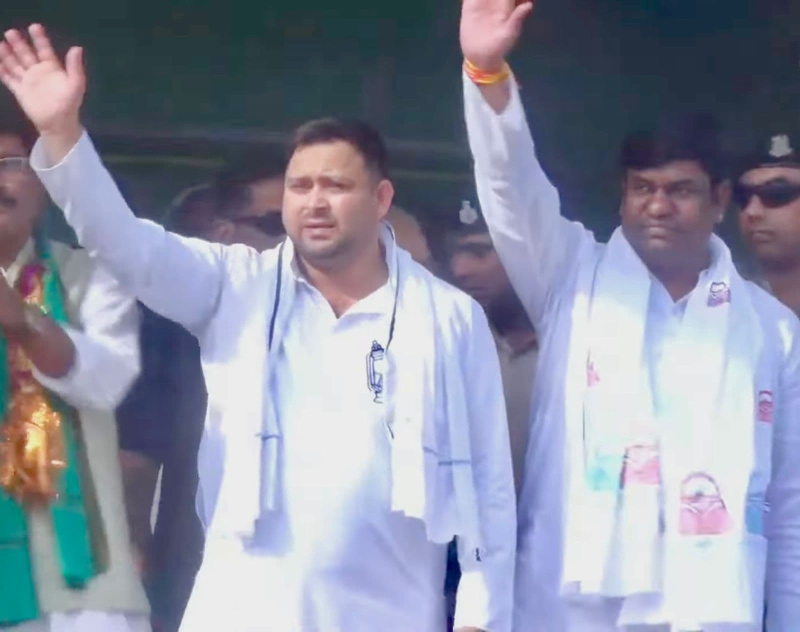 मुकेश सहनी का बीजेपी पर तंज, कहा लालू जी ने जमीन पर बैठने वालों को कुर्सी दी,आपने क्या दिया?