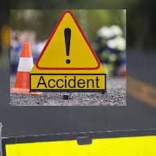 दो ट्रकों की भीषण टक्कर में एक ट्रक चालक की दर्दनाक मौत, दोनों ट्रक को पुलिस ने किया जब्त