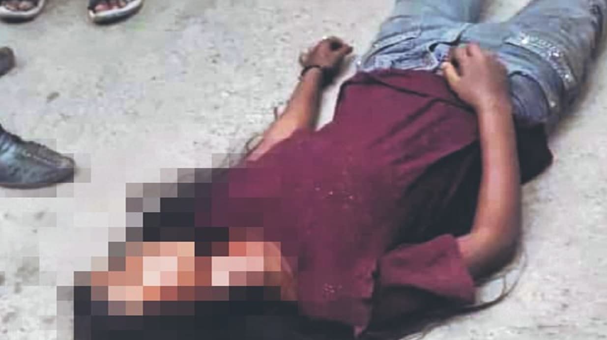 पटना में स्मैक के लिए नहीं मिले 500 रुपये, तो महिला ने सड़क पर गला काटकर किया खुदकुशी का प्रयास