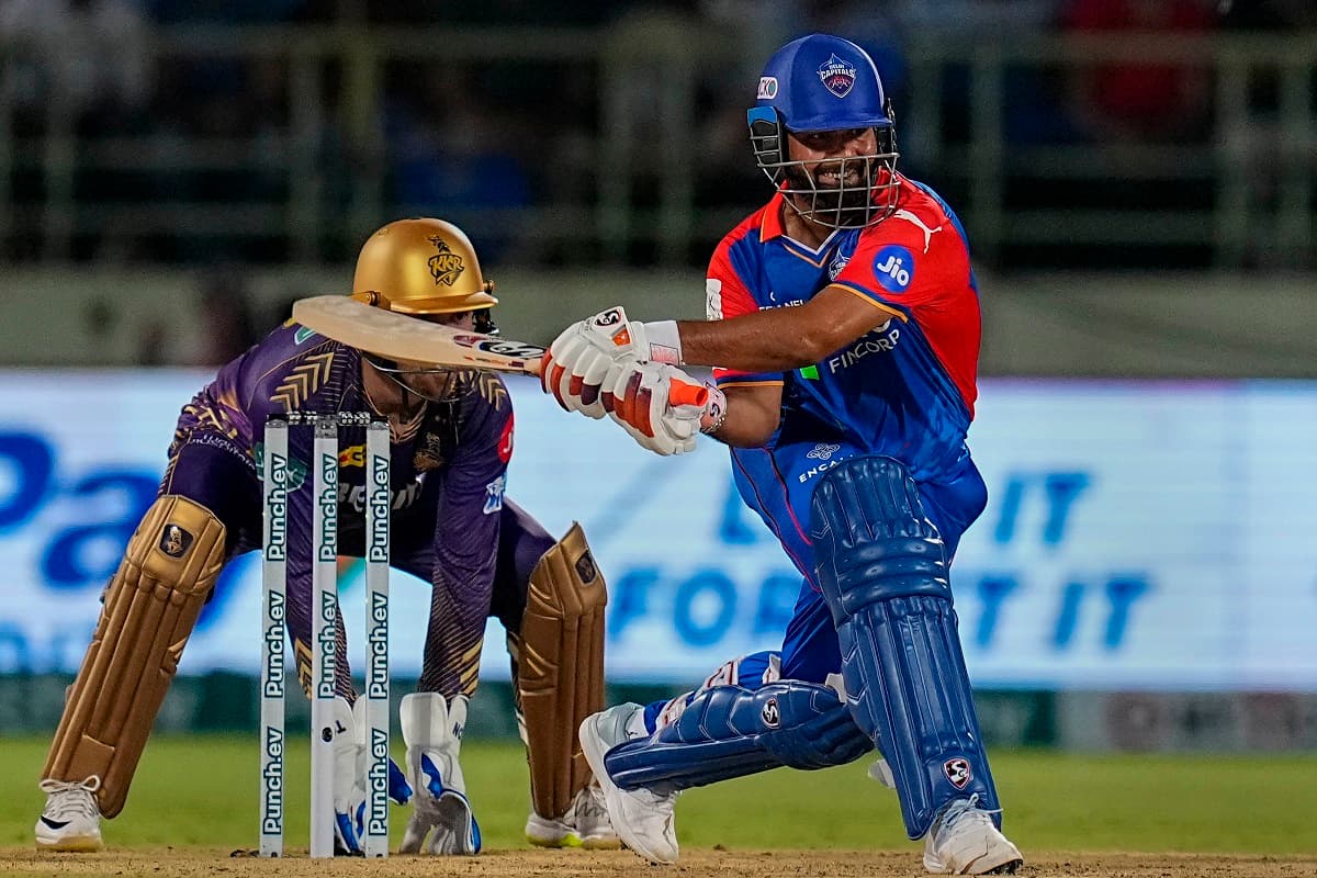 IPL 2024 : इस बार छक्कों की आयी बाढ़, 16 ही मैचों में लग गये 299 छक्के IPL 2024 : इस बार छक्कों की आयी बाढ़, 16 ही मैचों में लग गये 299 छक्के