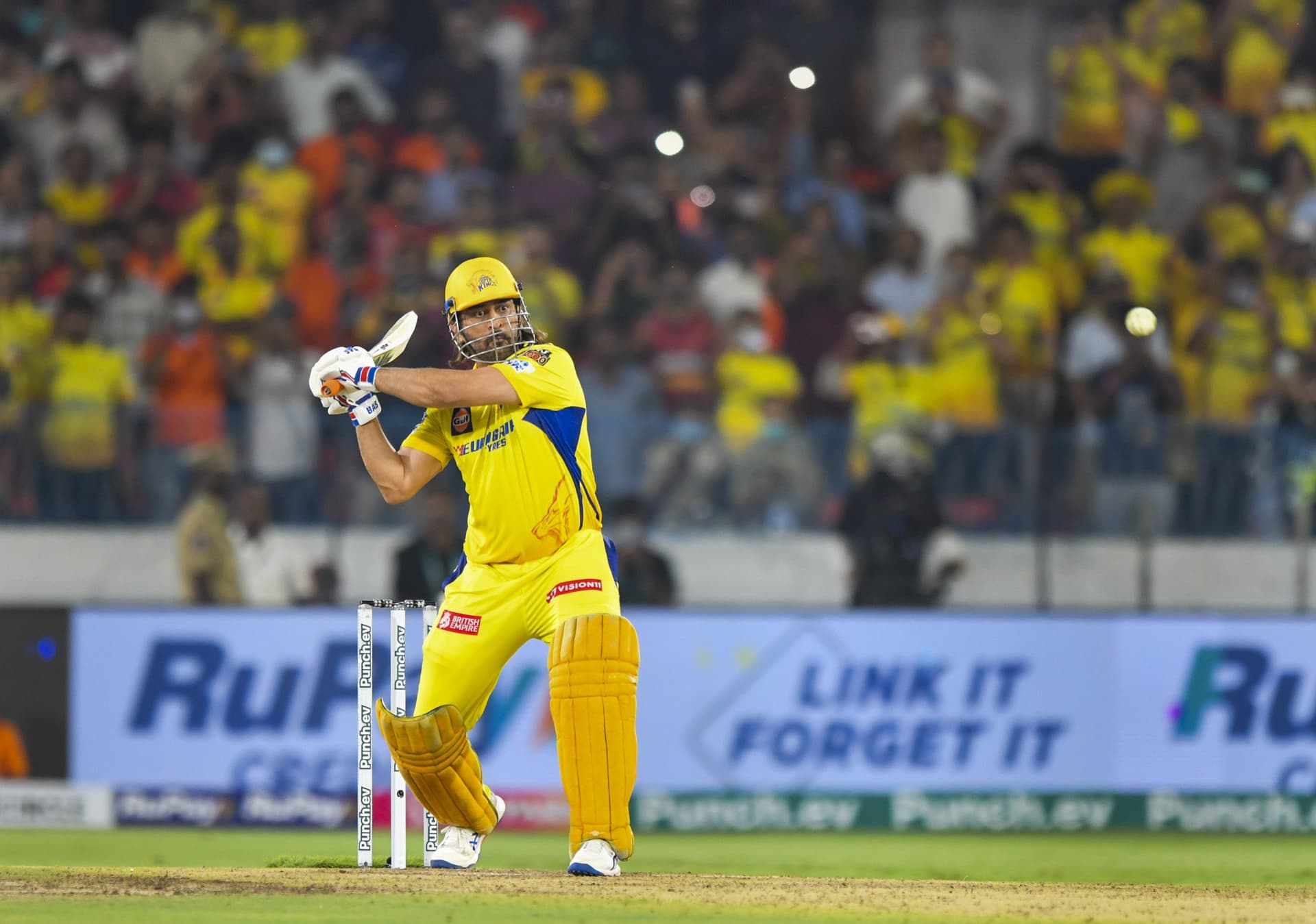 IPL 2024: धोनी से टॉप ऑर्डर की बैटिंग क्यों नहीं कराते स्टीफन फ्लेमिंग, जानें असली सच्चाई