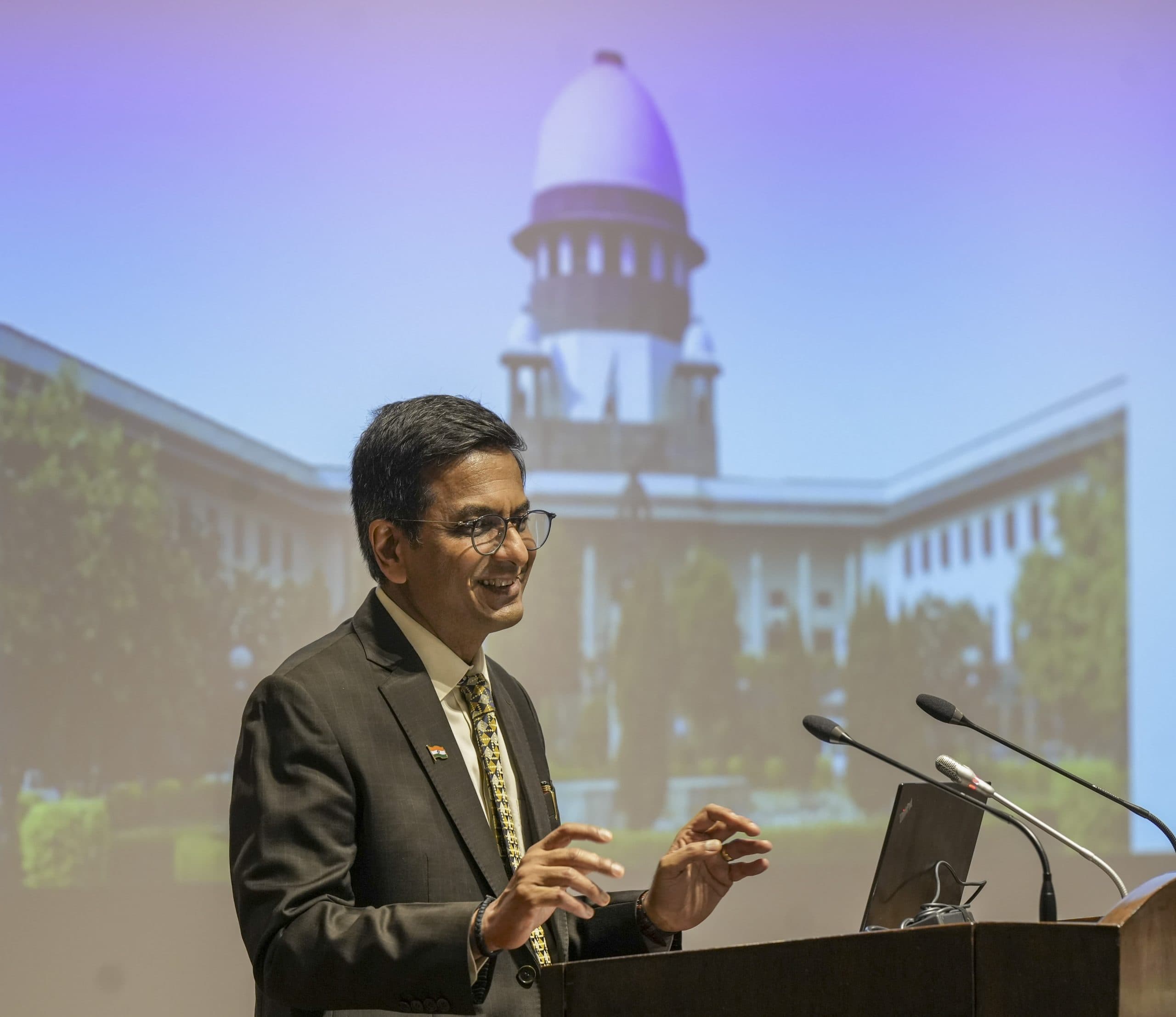 वोट देता हूं तो उंगली की स्याही देशभक्ति के साथ जुड़ाव की भावना करती है पैदा, बोले प्रधान न्यायाधीश चंद्रचूड़