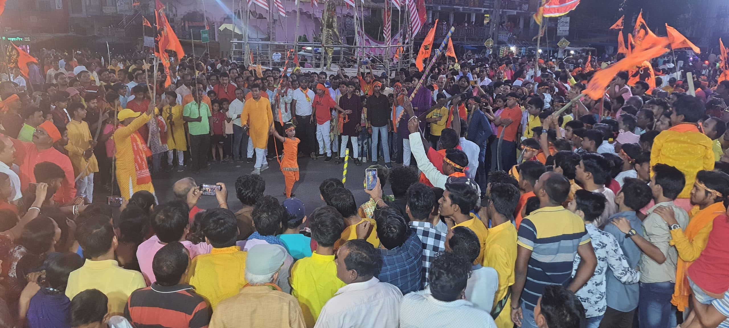 बोकारो में रामनवमी की धूम, चारों ओर गूंजा- एक ही नारा, एक ही नाम, जय श्रीराम जय श्रीराम