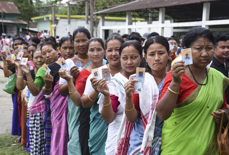 Lok Sabha Election: पप्पू यादव ने तेजस्वी पर क्यों साधा निशाना, मतदान से पहले चढ़ा सियासी पारा, Video