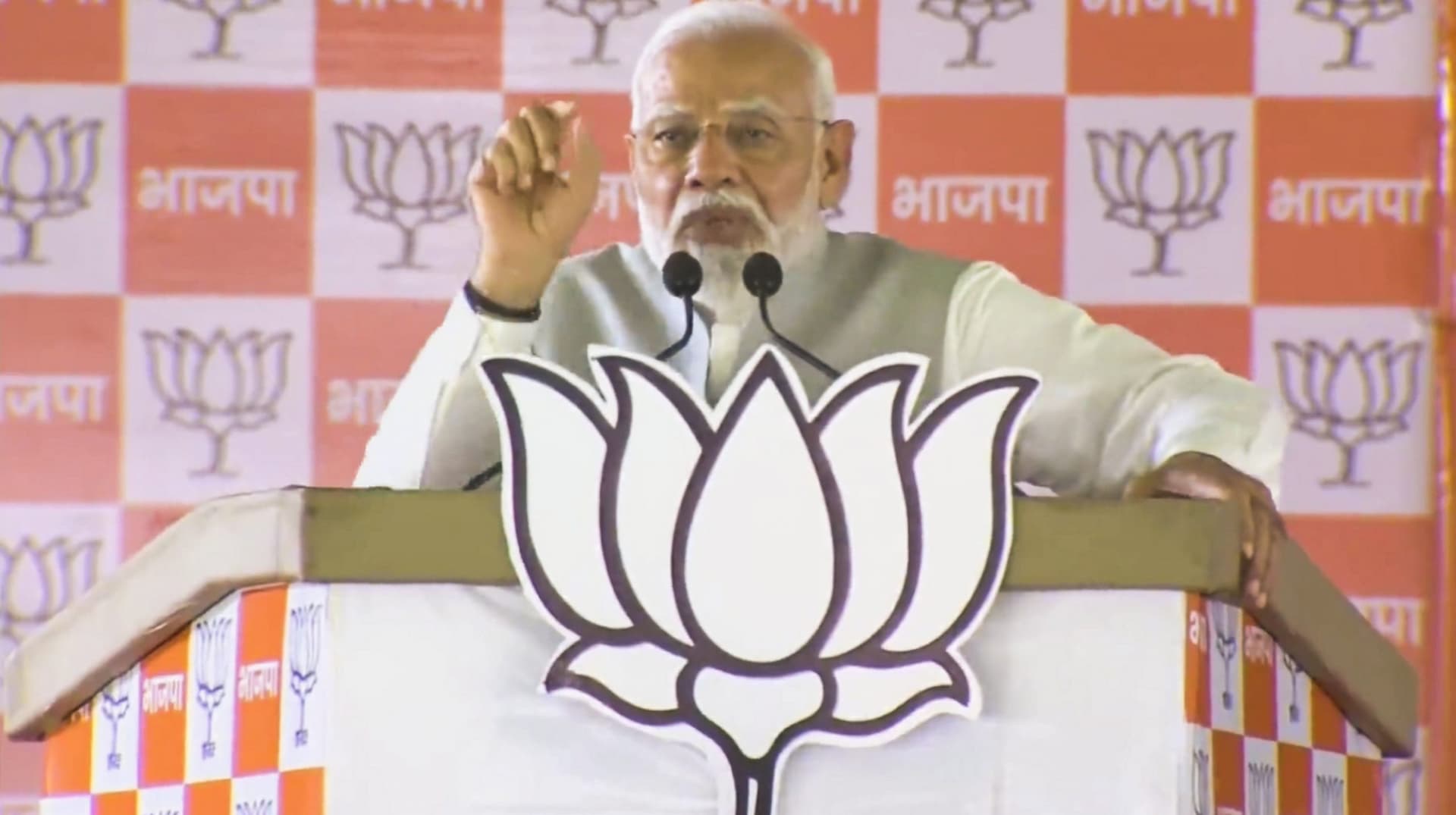 Lok Sabha Election 2024:'मोदी को हटाना चाहते हैं भारत समेत दुनियाभर के ताकतवर लोग' विपक्ष पर बरसे PM Modi
