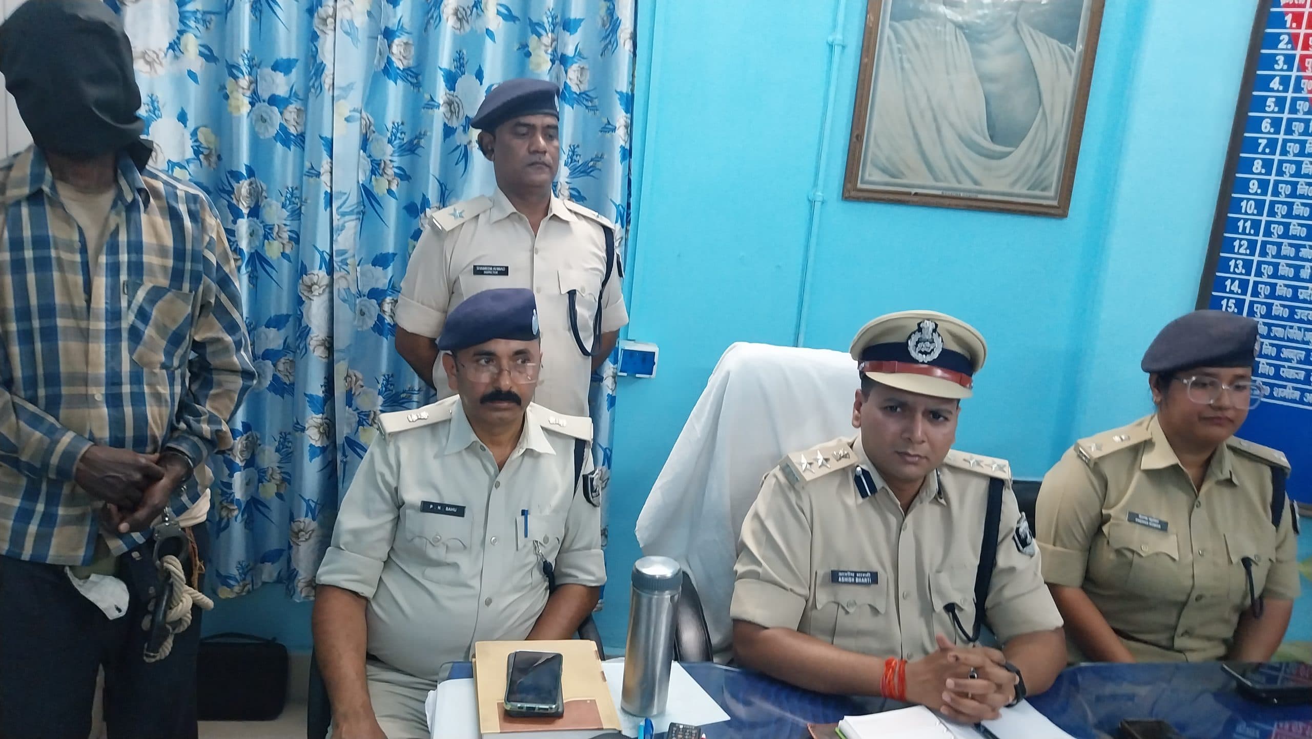 गया में कैंची से गोदकर होम गार्ड जवान की हत्या, SDO कार्यालय में दिया वारदात को अंजाम, 3 घंटे के अंदर गिरफ्तार