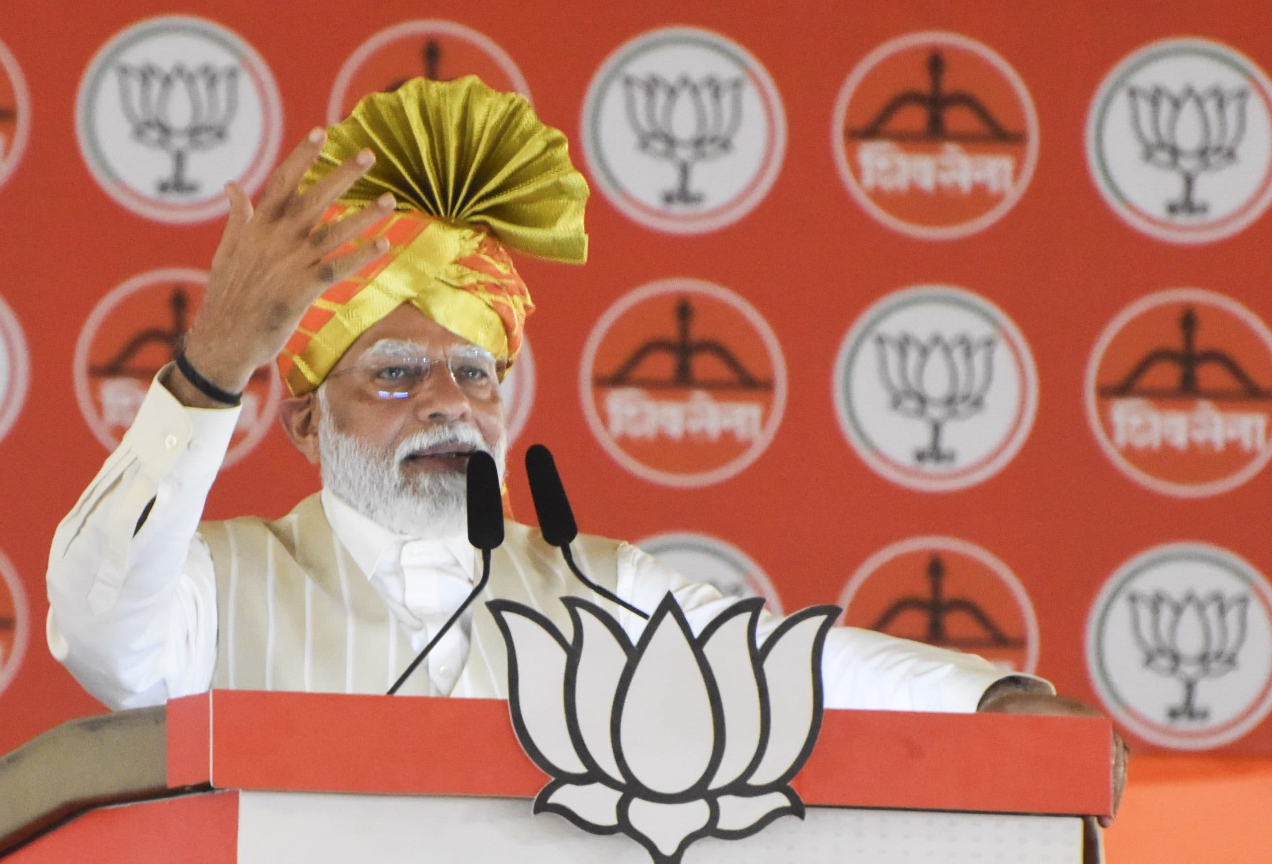 PM Modi Rally: कांग्रेस को पीएम मोदी ने कहा लुटेरा