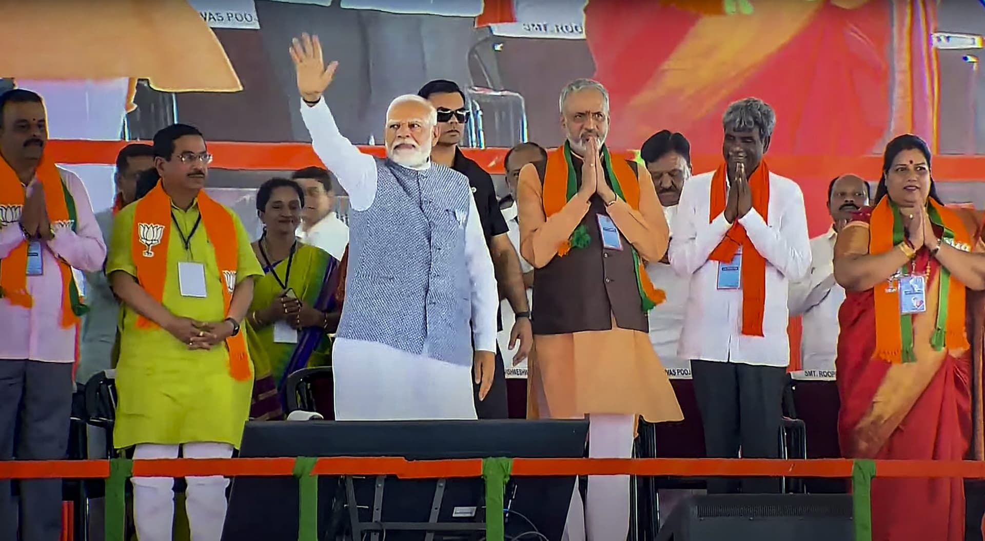 Lok Sabha Election 2024: कर्नाटक में PM Modi की ताबड़तोड़ रैली, कांग्रेस पर किया जोरदार हमला, कहा- उनका काम है रुकावट डालना