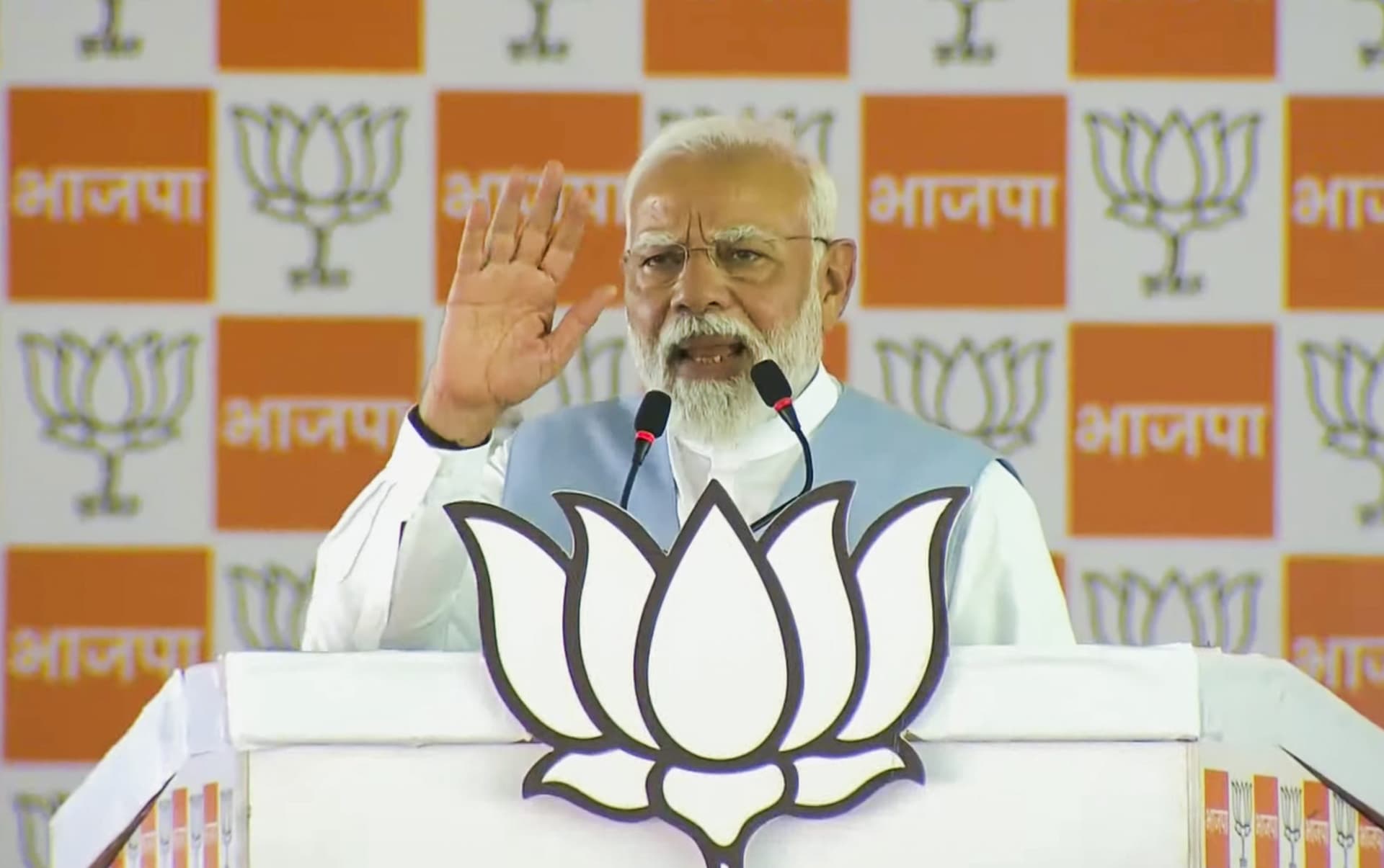 Lok Sabha Election 2024: 'देश में दिख रहा परिवर्तन का परिणाम', महाराष्ट्र में गरजे PM Modi, कहा- कांग्रेस ने 60 सालों में कुछ नहीं किया