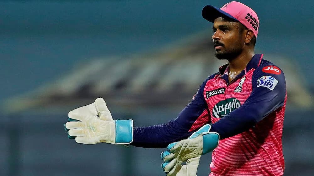 IPL 2024: संजू सैमसन पर लगा लाखों का जुर्माना, मैच में कर बैठे ये गलती