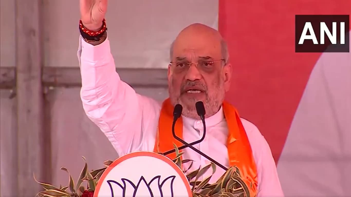 Amit Shah Mathura Rally: 'मुंह में चांदी का चम्मच लेकर पैदा हुए राहुल गांधी', यूपी में कांग्रेस सांसद पर बरसे अमित शाह