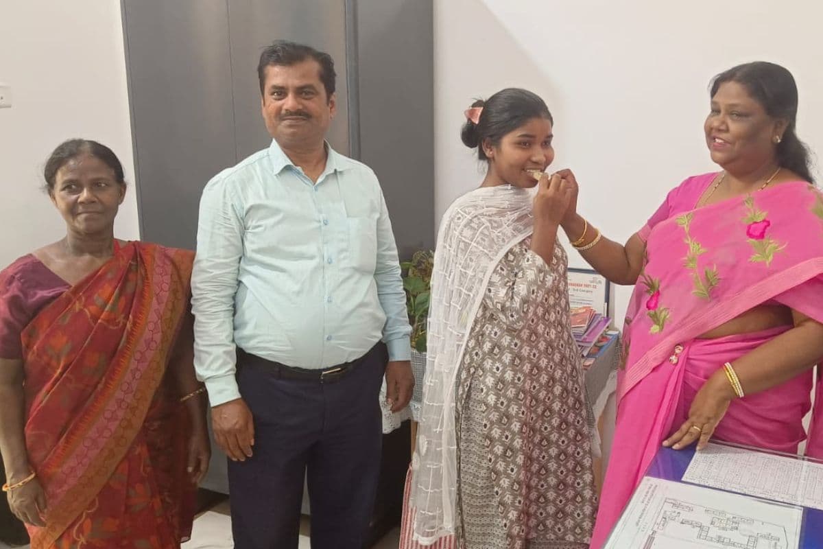 JAC 12th Result 2024: इंटर Arts की सेकंड स्टेट टॉपर बहामनी धान को मिले 466 अंक, टीचर बनना है लक्ष्य