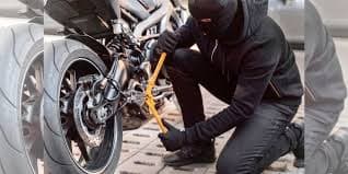 Bihar Crime: बड़े लूट कांडों में चोरी की बाइक का धड़ल्ले से इस्तेमाल, पुलिस अपराधी तो पकड़ रही, लेकिन नहीं बरामद हो रहे रकम