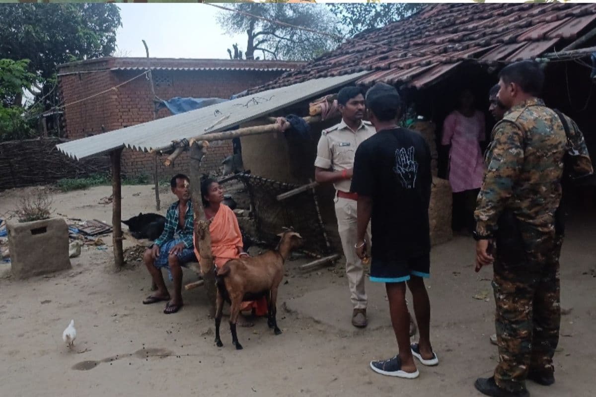 धनबाद के सिंदरी में फुटबॉल खिलाड़ी प्रीति राउत ने घर में की खुदकुशी, जांच में जुटी पुलिस