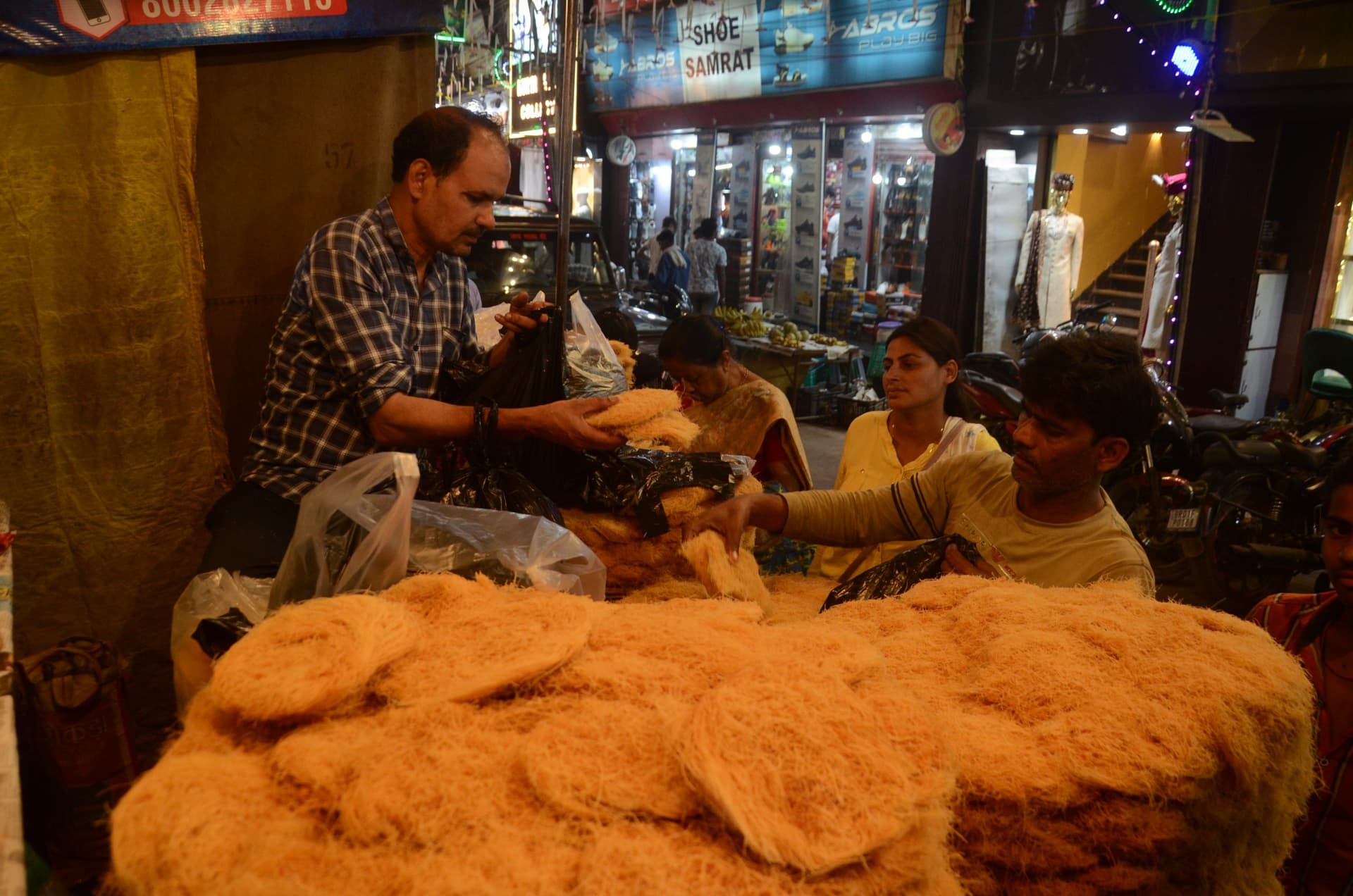 Eid-al-Fitr पर किमामी सेवइयां घोलेगी खुशियों में मिठास, कोई किर्गिस्तान, तो कोई कतर से पटना पहुंचा ईद मनाने