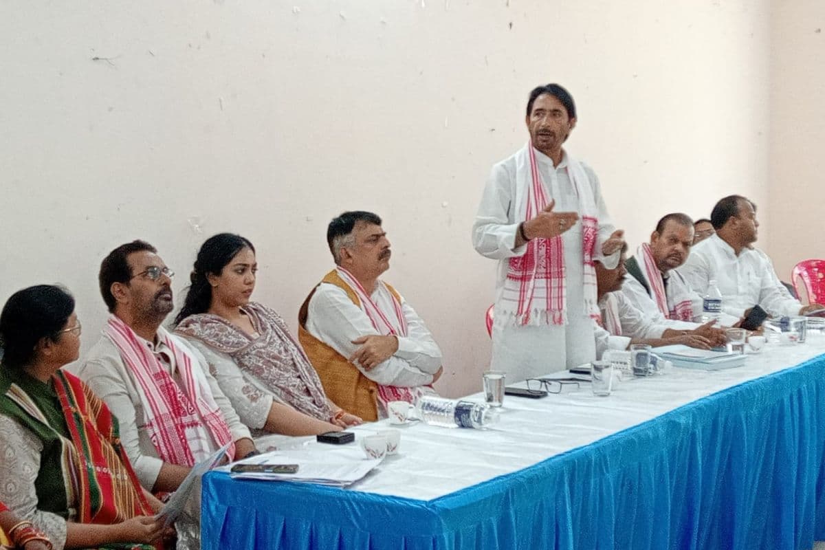 झारखंड कांग्रेस प्रभारी गुलाम अहमद मीर बोले, खतरे में लोकतंत्र, समाज को बांट रही है बीजेपी