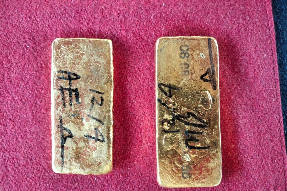 WB News : बांग्लादेश सीमा पर लगभग दो किलो सोना जब्त, कीमत करीब 1.4 करोड़ रुपये