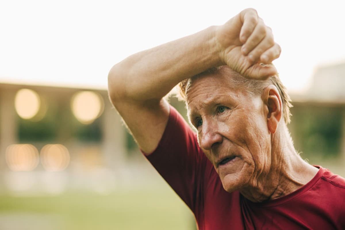 Heatstroke: गर्मी में लू की मार शुरू, स्वास्थ्य मंत्रालय ने जारी की एडवाइजरी, यहां जानिए हीटवेव से कैसे बचें