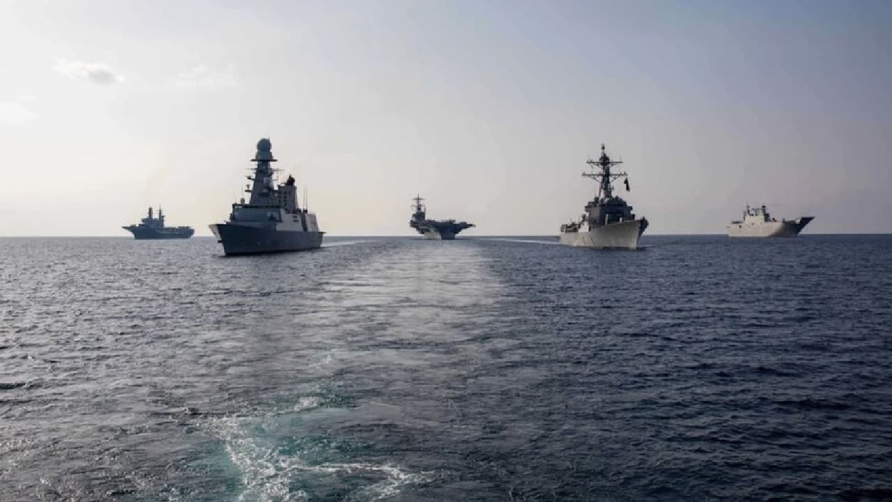 Houthi attack: लाल सागर में हूतियों के हमले से कच्चे तेल और वाहनों के दाम बढ़ने के आसार