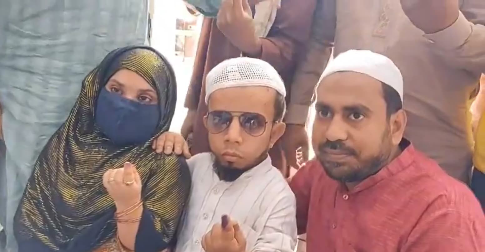 Delhi Election 2025: मुस्लिम मतदाताओं को साधने के लिए आप दिखा रही है भाजपा का डर