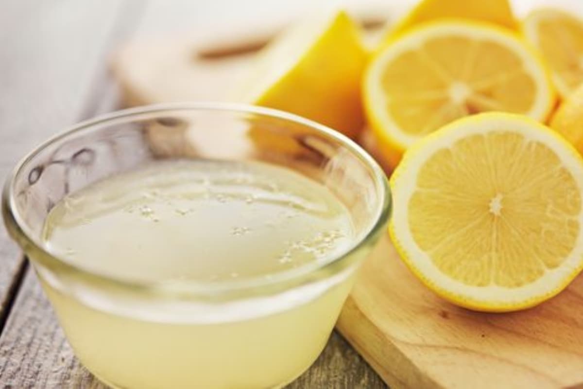 Fresh Lemon Hack: फ्रिज में नींबू रखने से पहले करें ये एक काम, 3 महीने तक रहेगा फ्रेश