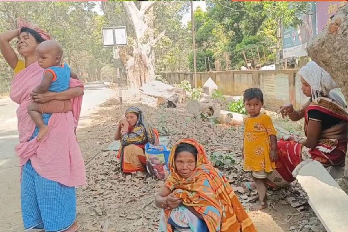 रोते-बिलखते मृतक के परिजन