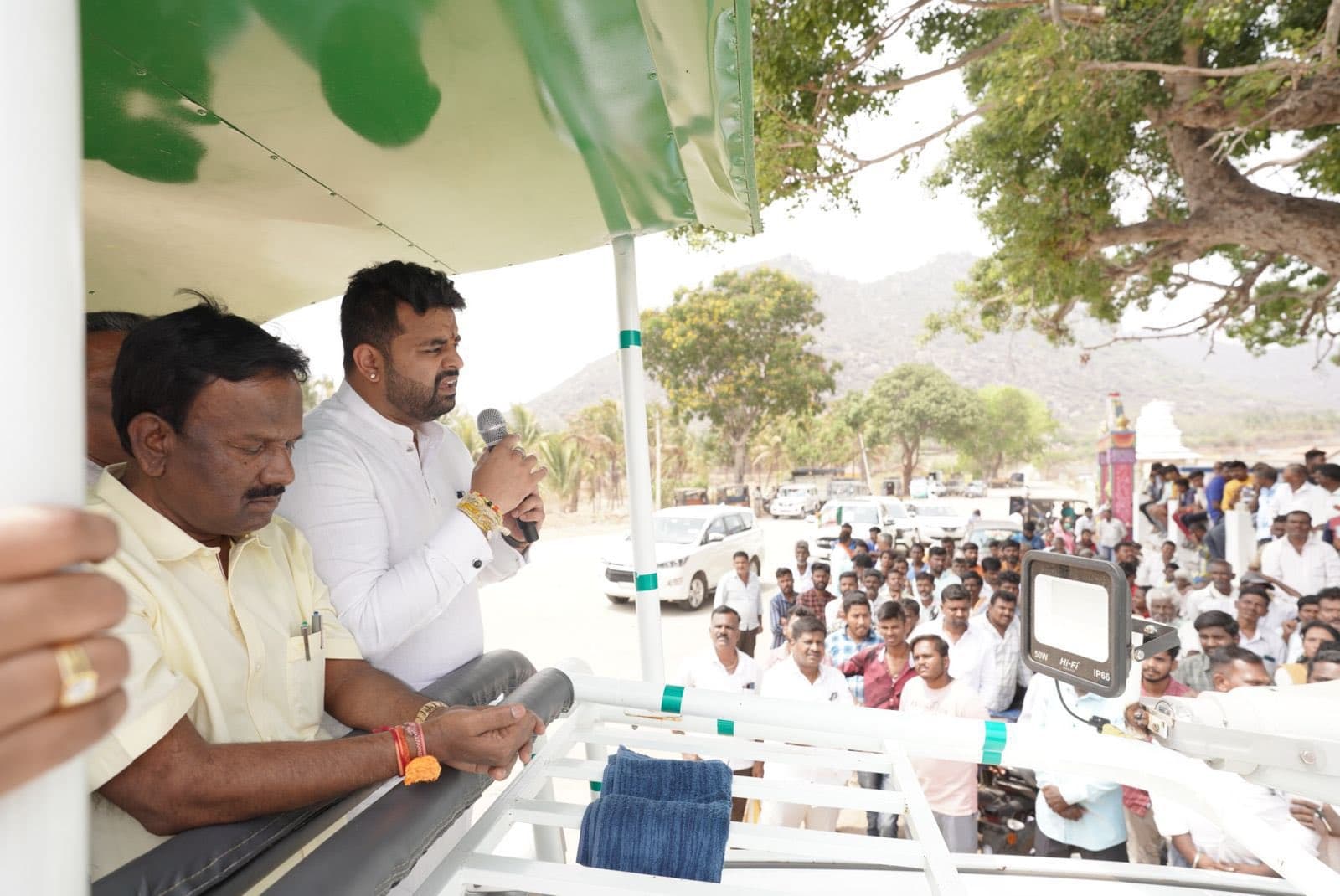 Prajwal Revanna scandal: पूर्व पीएम देवेगौड़ा के पोते पर JDS करेगी कार्रवाई? विपक्ष का सवाल- कैसे भाग गया विदेश