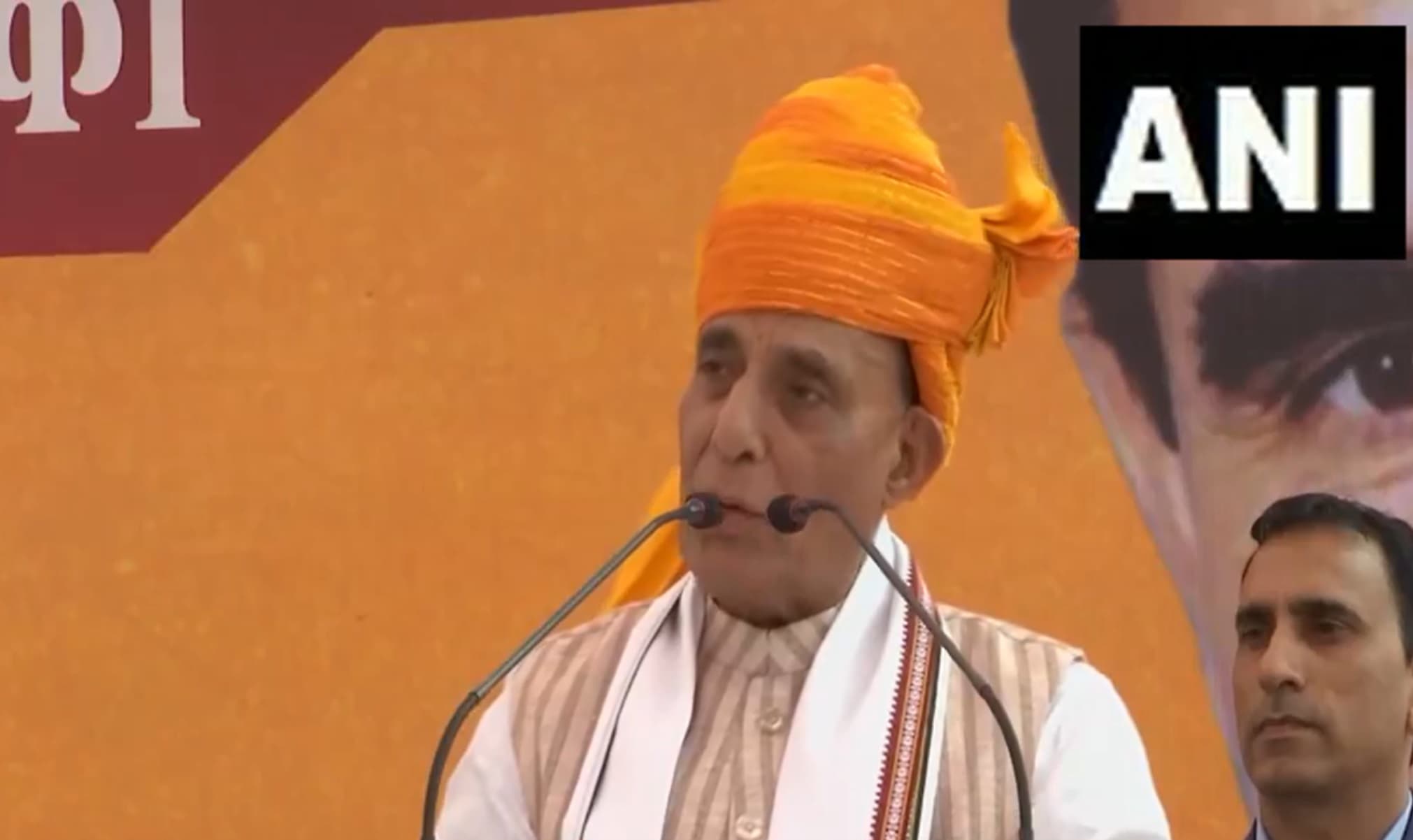 Lok Sabha Election 2024: 'कांग्रेस और भ्रष्टाचार एक दूजे के लिए', राजनाथ सिंह ने फिल्मी अंदाज में बोला हमला