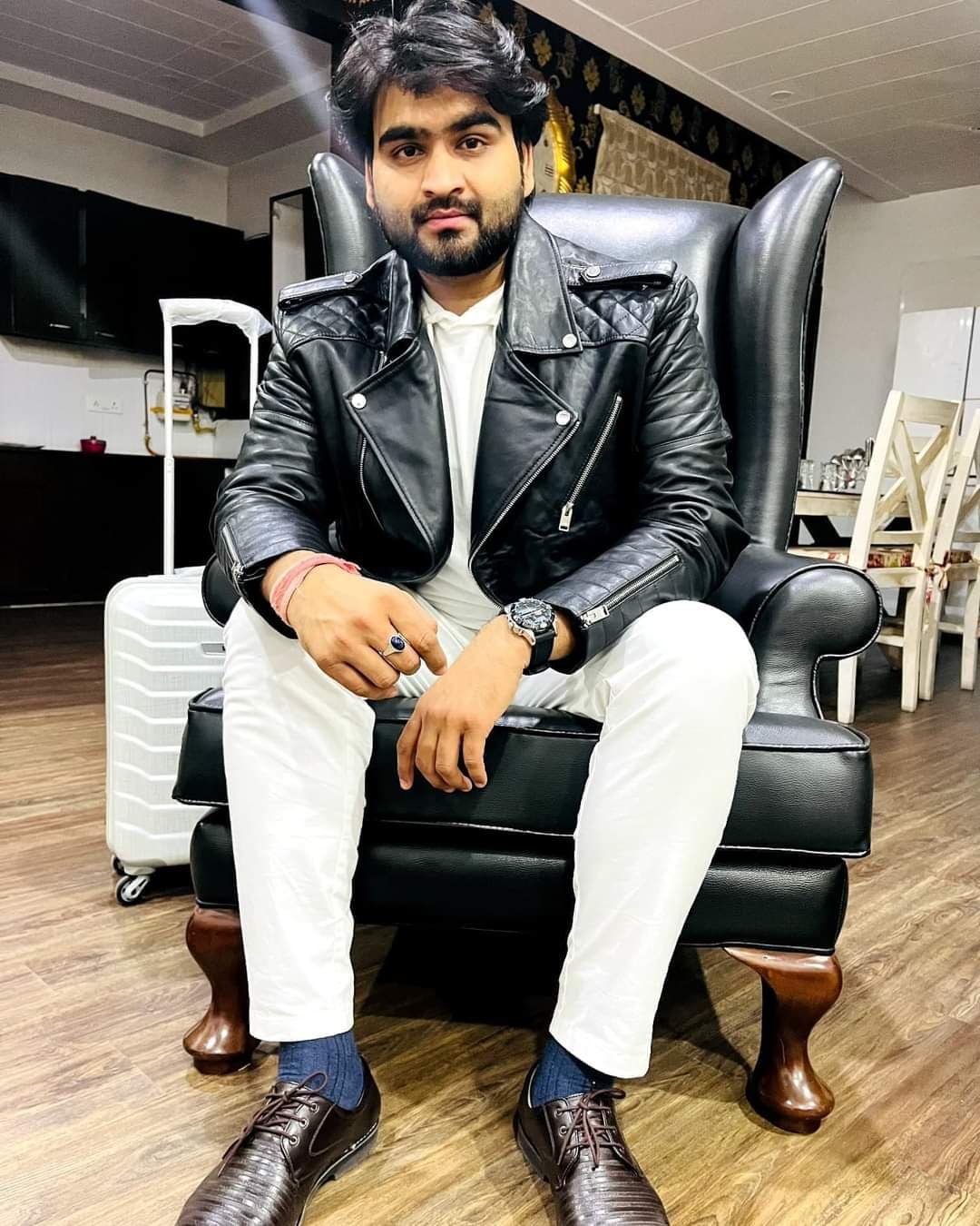 कभी कोरस में नाचने वाले रवि यादव की अब बन रही बेस्ट फिल्म