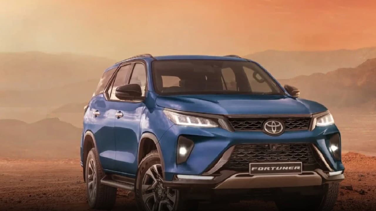 माइल्ड-हाइब्रिड हो गई Toyota Fortuner, जल्द आएगी भारत