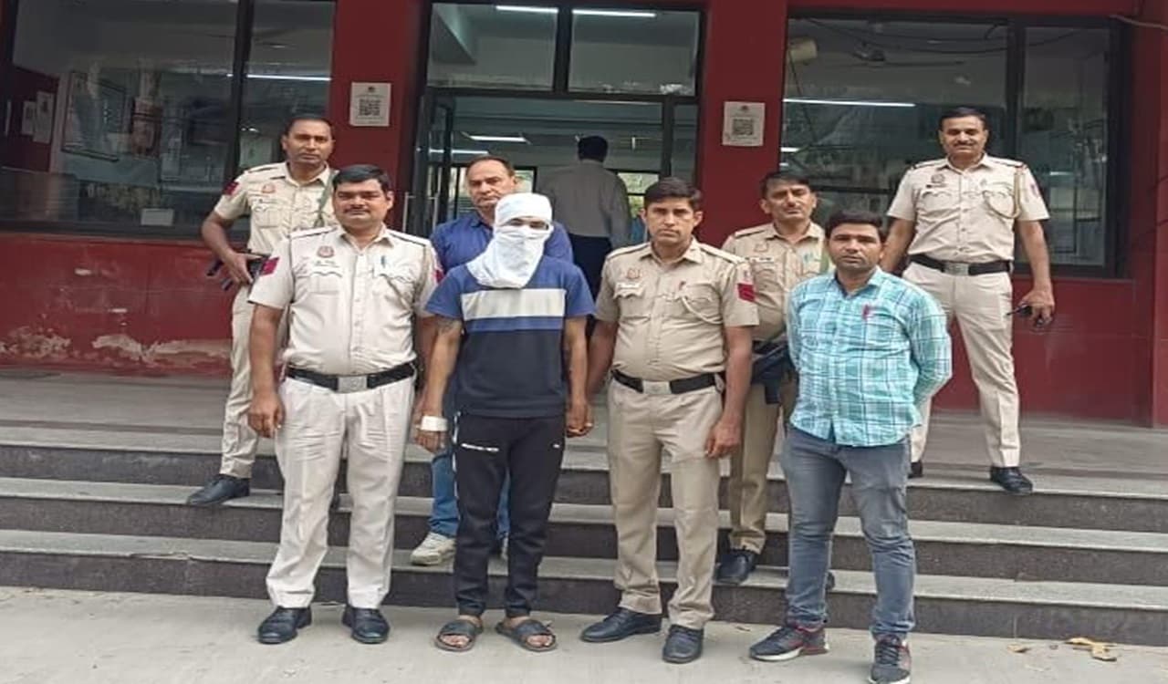 Delhi Murder Case: दिल्ली में दिल दहला देने वाली वारदात, लिव इन पार्टनर की हत्या कर शव को अलमारी में छिपाया