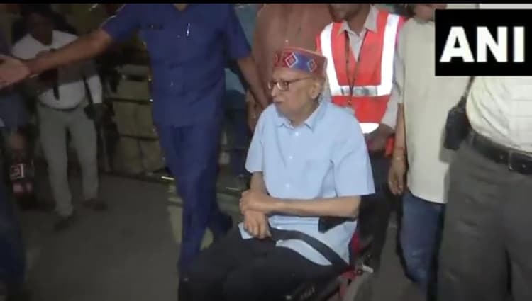 कैंसर से जूझ रहे सुशील मोदी, दिल्ली एम्स से जांच कराने के बाद लौटे पटना