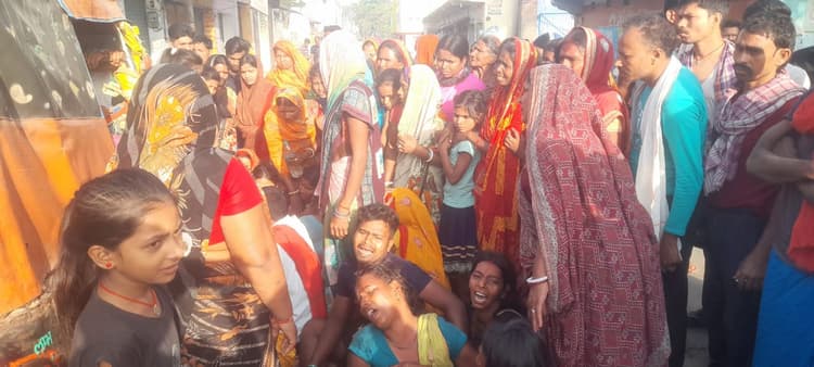 बिहार: बांका में लाइन में ऑटो खड़ा करने के विवाद में चालक की हत्या, हत्यारे की गिरफ्तारी को लेकर किया गया सड़क जाम