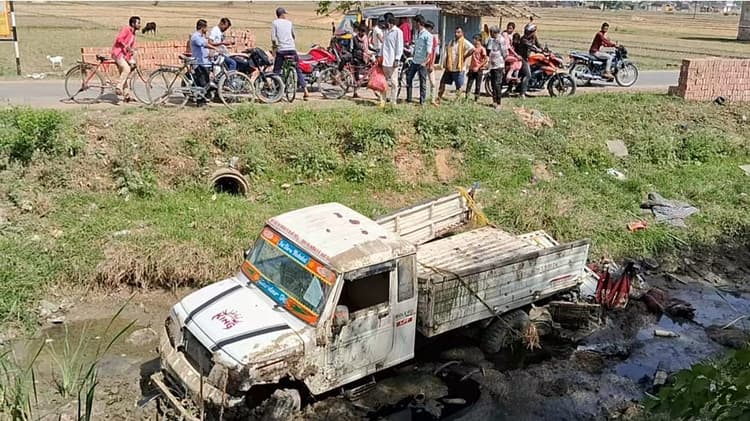 बिहार: बांका में बारात से लौट रहा डीजे वाहन नहर में गिरा, दो नाबालिग की मौके पर मौत, पुलिस पर लगे आरोप..