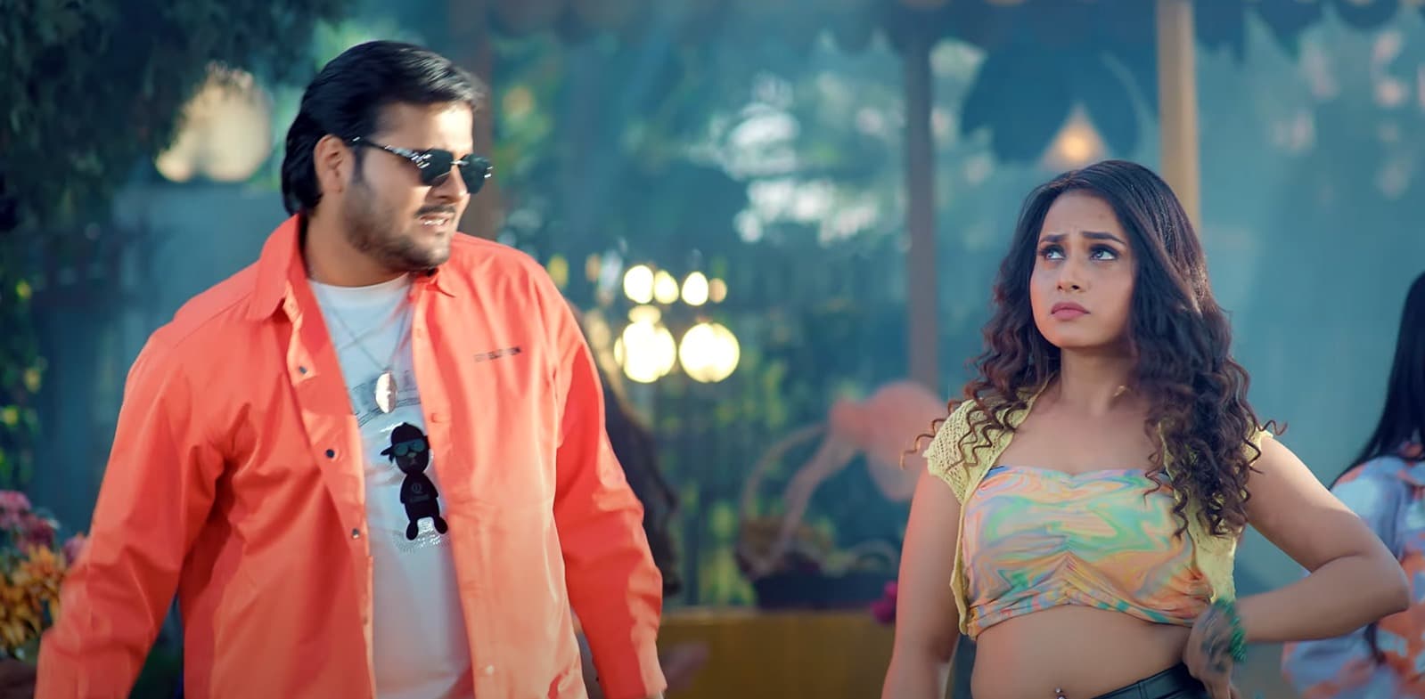 Bhojpuri Song : युवा दिलों पर चल गयी छुरी जब कल्लू ने कहा ‘कमर गोल वाली चाही’