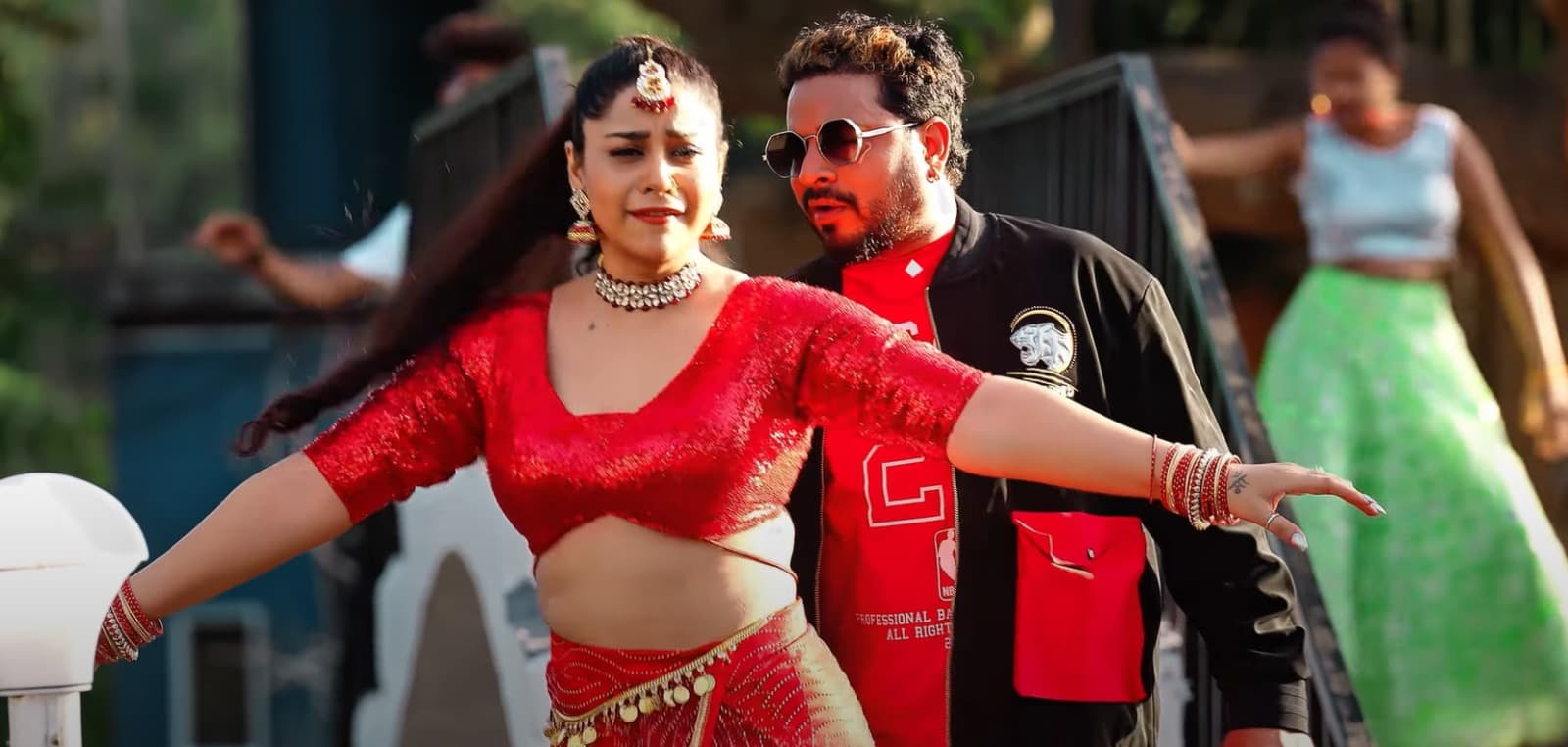 Bhojpuri Song : शिल्पी राज और मुन्ना दुबे का गाना ‘नाजुक कमरिया’ रिलीज, अनारा गुप्ता ने बढ़ाया पारा