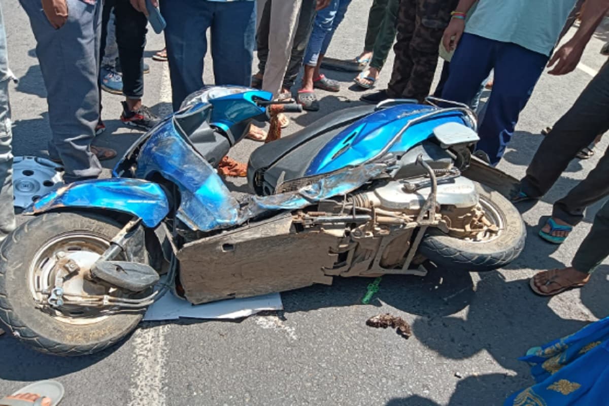 गिरिडीह में सड़क हादसा, युवती की मौत, एक की हालत गंभीर