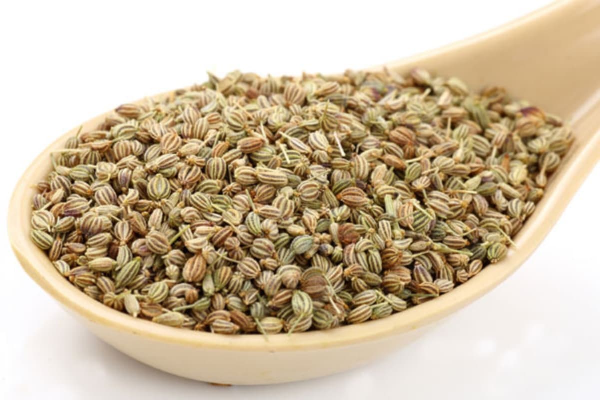 Ajwain water benefits: अजवाइन के पानी के फायदे और इसे बनाने का तरीका