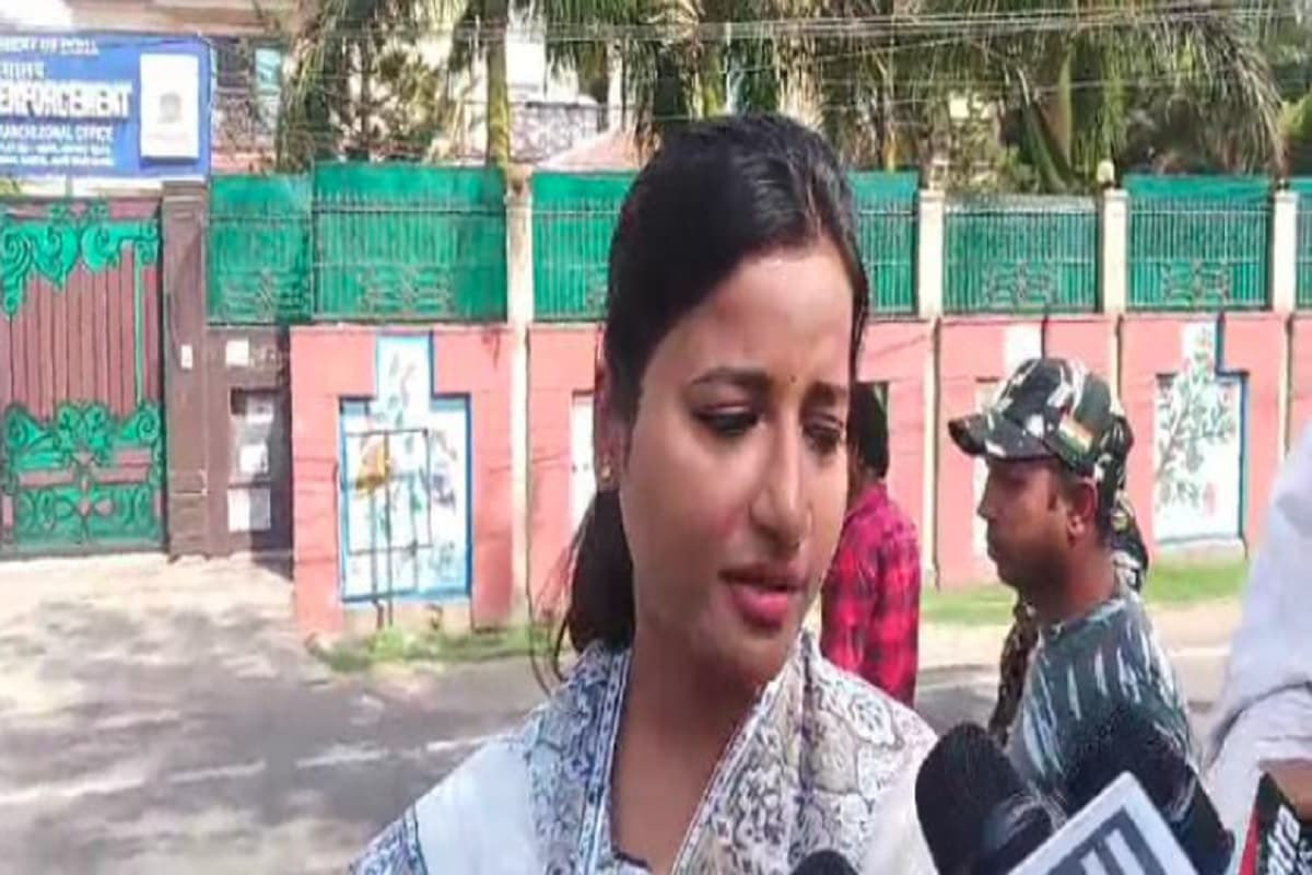 बड़कागांव की कांग्रेस विधायक अंबा प्रसाद से इडी ने की पूछताछ, मोबाइल से निकाला डाटा