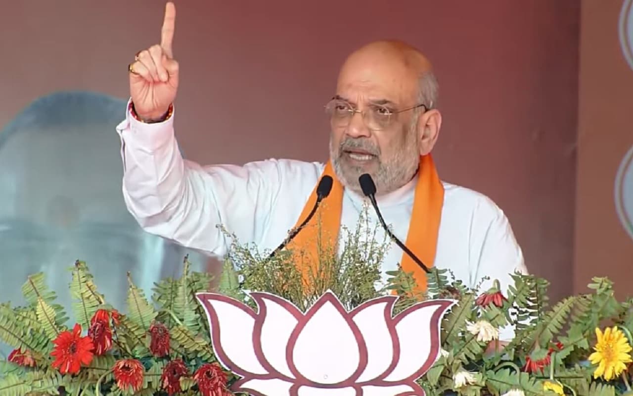 अमित शाह ने बेगूसराय में भरी हुंकार, नक्सलवाद को लेकर वामपंथ को घेरा, कांग्रेस-राजद पर भी बोला हमला