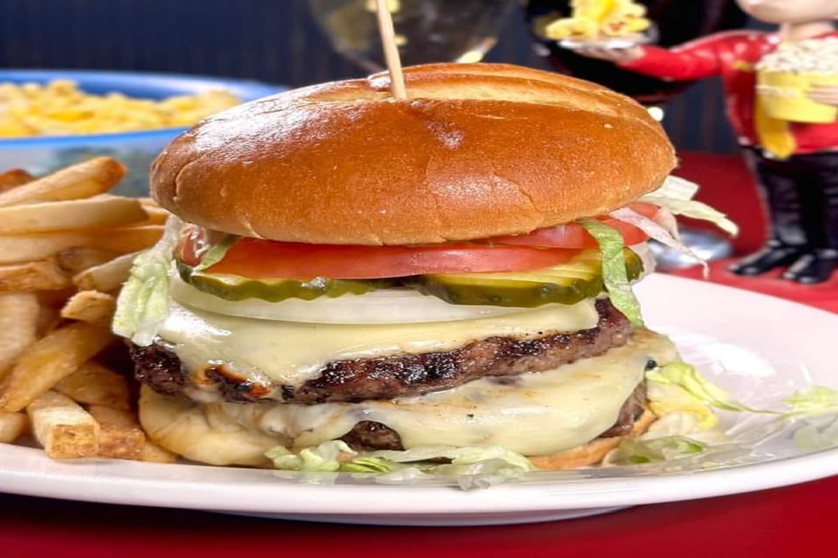 Street Food : घर पर ही स्वस्थ और स्वादिष्ट बर्गर बनाने के लिए अपनायें से तरीका