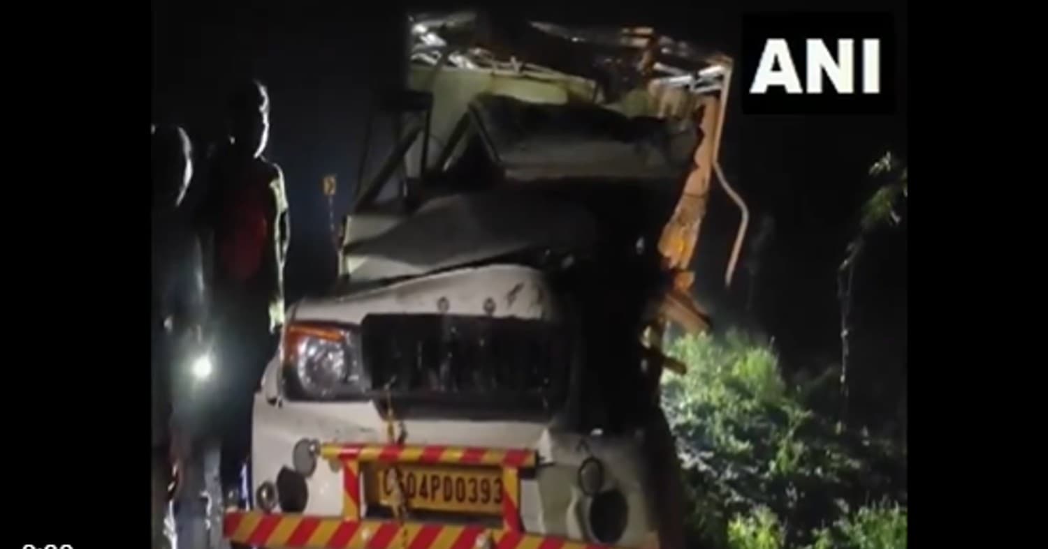 Chhattisgarh : बेमेतरा में भीषण सड़क हादसा, तीन बच्चों सहित 9 की मौत