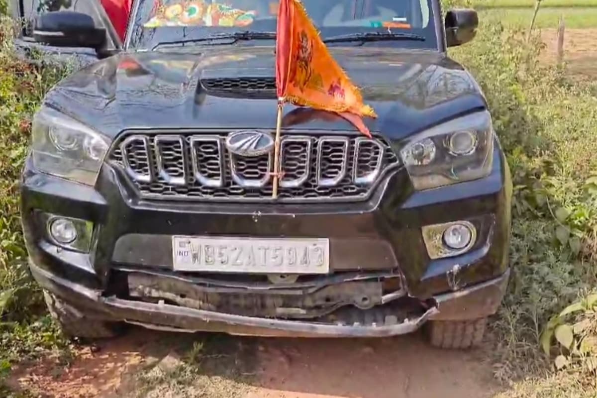 WB News : पश्चिम बंगाल में बीजेपी प्रत्याशी जगन्नाथ सरकार की गाड़ी पर हमला व तोड़फोड़, जानें क्या है मामला