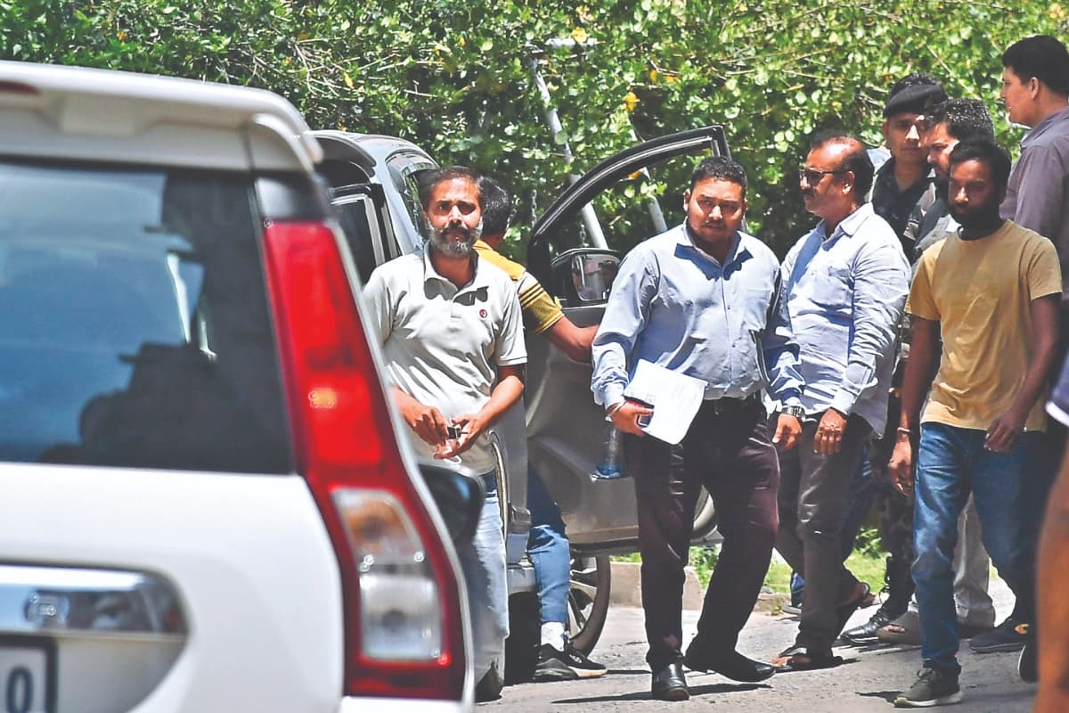 रांची : पीएमएलए कोर्ट ने झामुमो नेता अंतु तिर्की समेत चार लोगों को भेजा ईडी की रिमांड पर, अब होगी पूछताछ