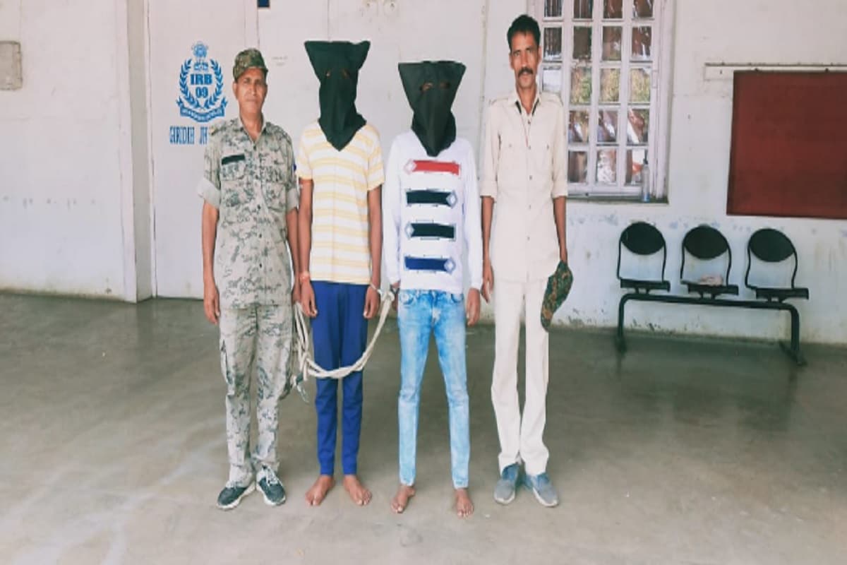 गिरिडीह पुलिस की साइबर अपराधियों के खिलाफ बड़ी सफलता, 2 ठग गिरफ्तार, ऐसे देते थे वारदात को अंजाम