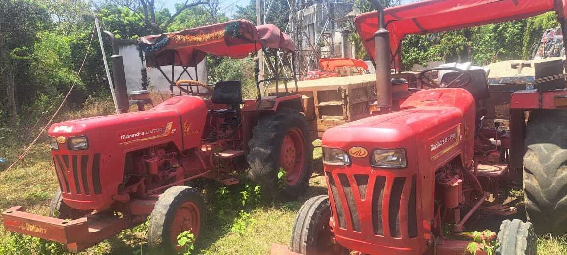 बालू लोड चार ट्रैक्टर जब्त