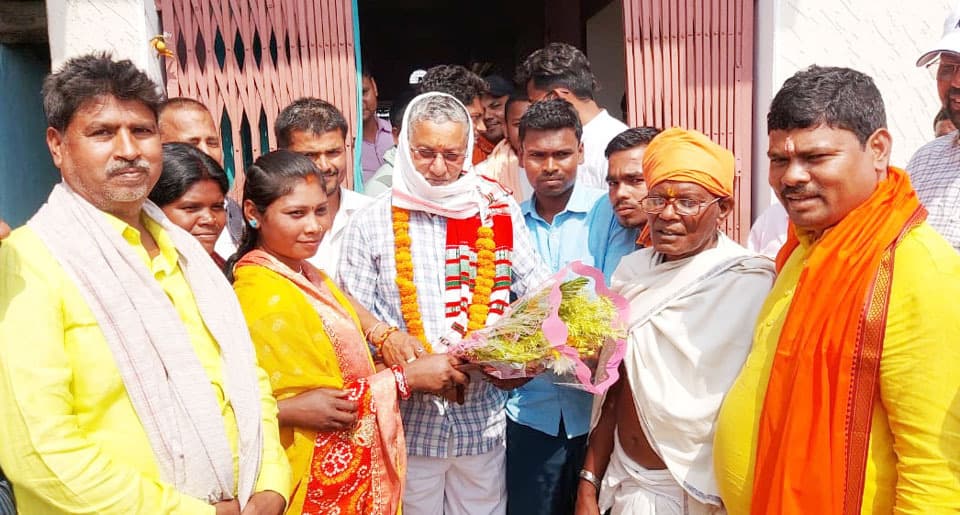 चतरा का धरती पुत्र हूं, सुख दुख में साथ रहूंगा